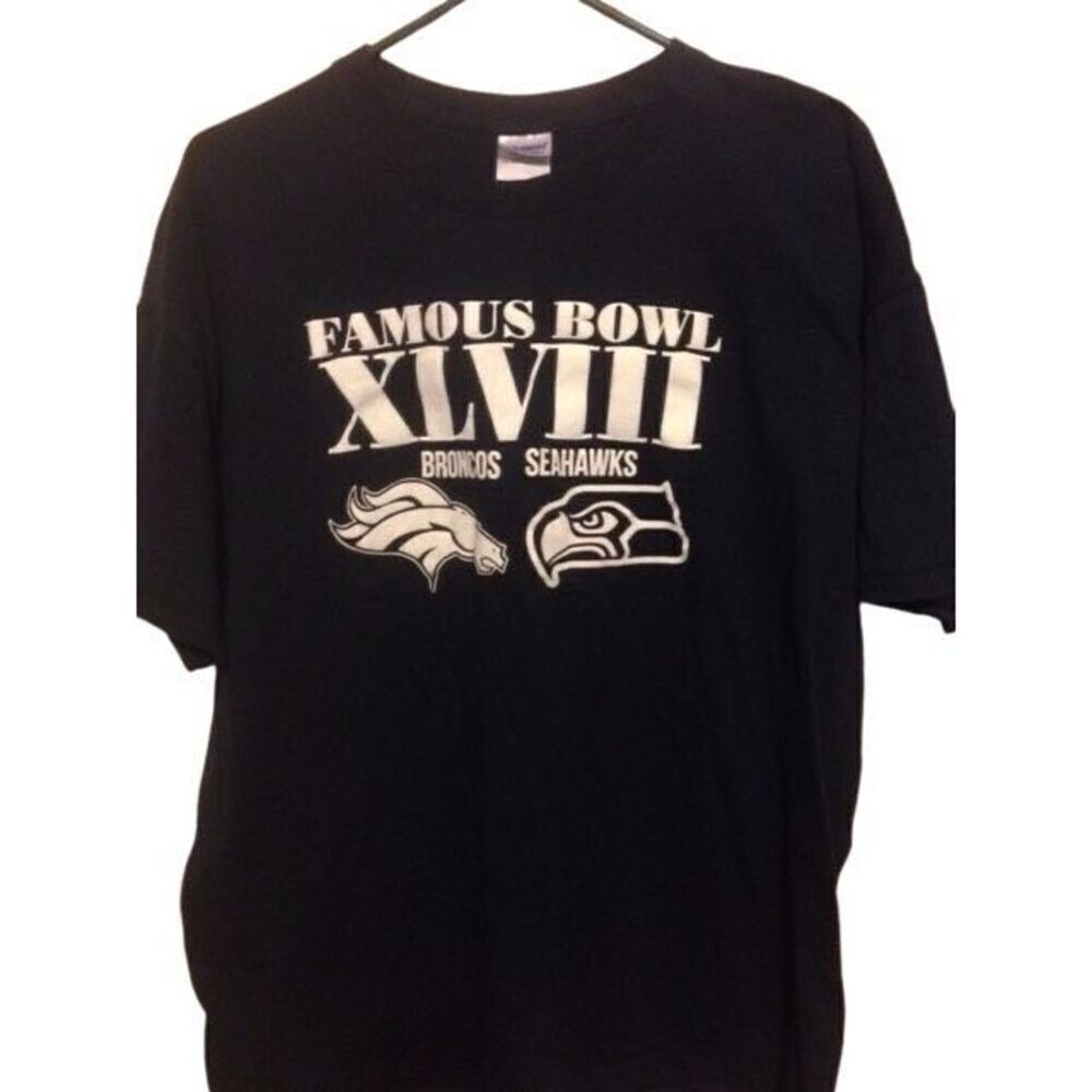 SUPER BOWL (FAMOUS BOWL) XLVIII BRONCOS SEAHAWKS SIZE XL T-SHIRT